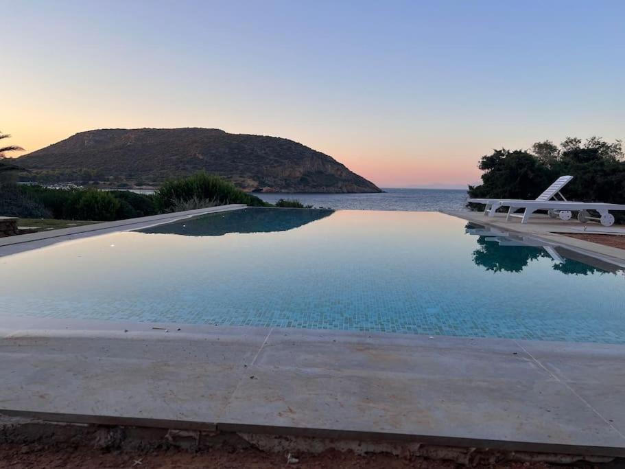 Summer Villa In Pórto Ráfti Kültér fotó
